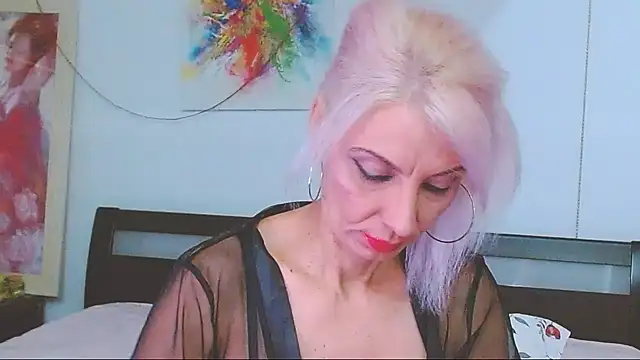 HoneyLara online show from September 24, 8:41 pm