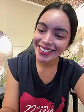 TS-SimplyTheBest online show from April 5, 10:58 am