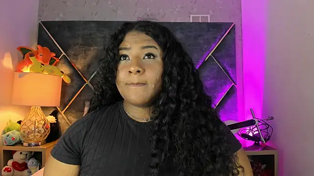 DannaFalco25 online show from September 15, 8:38 pm