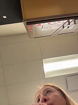 cinnatitties online show from October 29, 7:49 pm