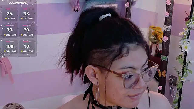 Catwhite  online show from April 16, 8:08 pm