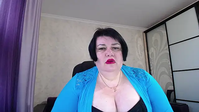 Snapshot of JuicyLady_Di chatting on October 23, 5:02 am JuicyLady Di online show from October 23, 5:02 am