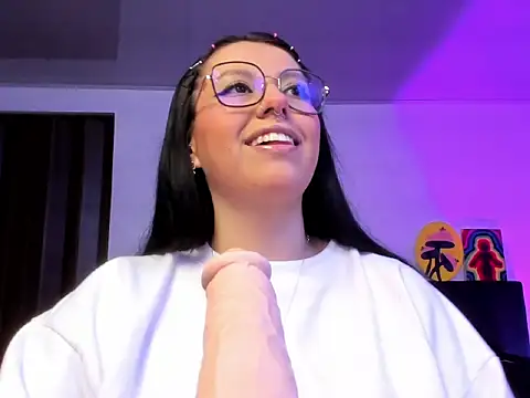 lia minami online show from March 10, 5:00 am