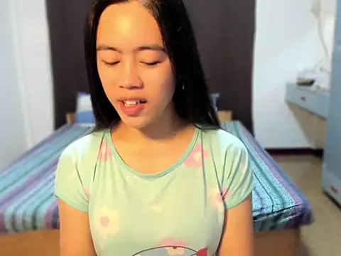 Emma hermosa online show from November 18, 10:05 am