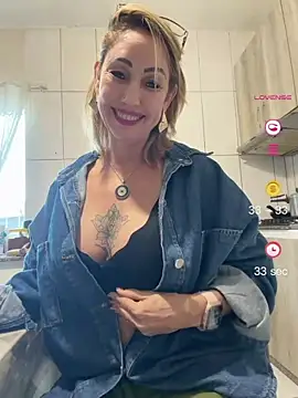 RAIRAsexy online show from June 14, 7:47 pm