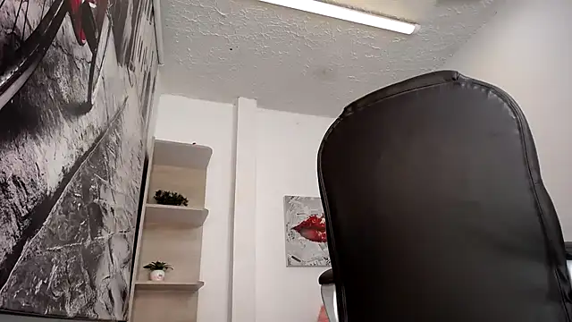 Elinaax online show from January 13, 1:11 am