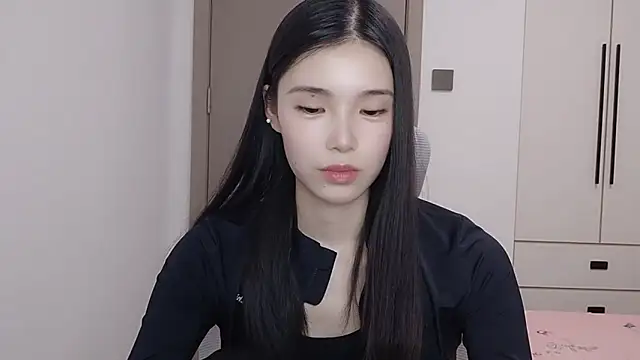 Tibbie-66 online show from May 10, 1:46 pm