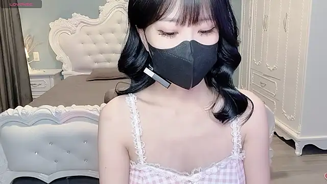 Mya Lee online show from February 3, 9:40 pm