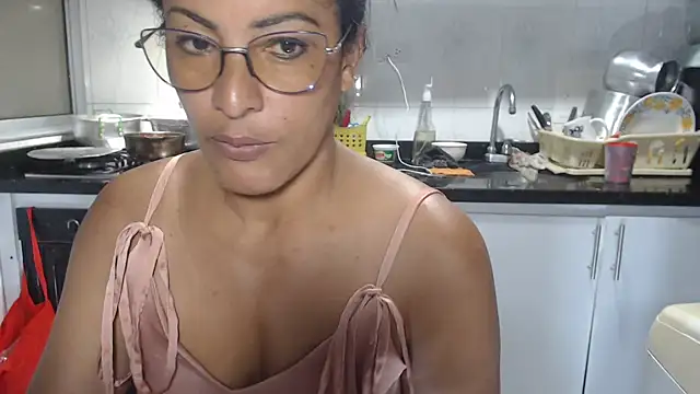 kateleyagrey online show from October 27, 7:08 pm