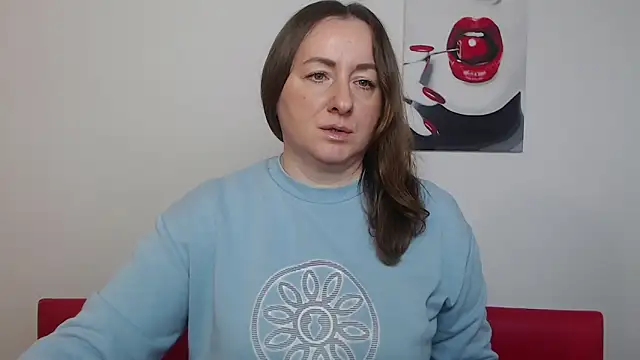 Snapshot of Abby_Taylorr chatting on October 10, 6:18 am Abby Taylorr online show from October 10, 6:18 am