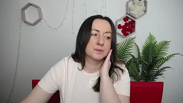 Abby Taylorr online show from March 24, 7:25 am