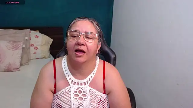 scaelettdubois online show from May 29, 2:09 am