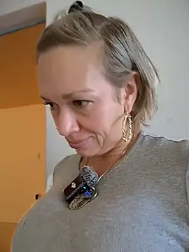 sexymarilyncolombia online show from March 4, 2:56 pm