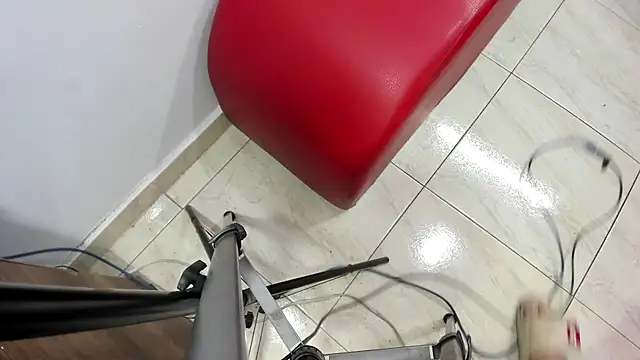 miacam-hot online show from October 28, 5:30 pm