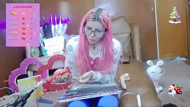 Skinygirl online show from September 13, 2:19 am