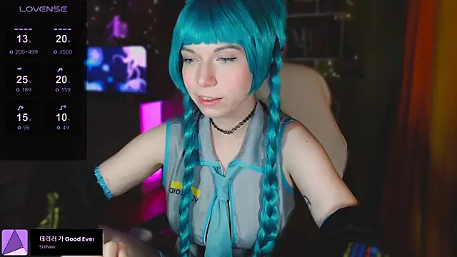 Snapshot of freya_sunny chatting on September 12, 10:24 am freya sunny online show from September 12, 10:24 am