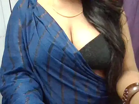 Snapshot of Shikha39 chatting on October 18, 7:48 pm Shikha39 online show from October 18, 7:48 pm