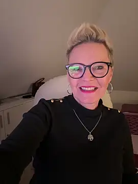 German Milf online show from December 22, 2:53 pm