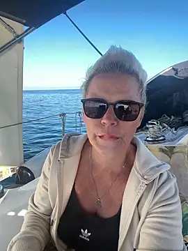 German Milf online show from September 21, 6:56 am