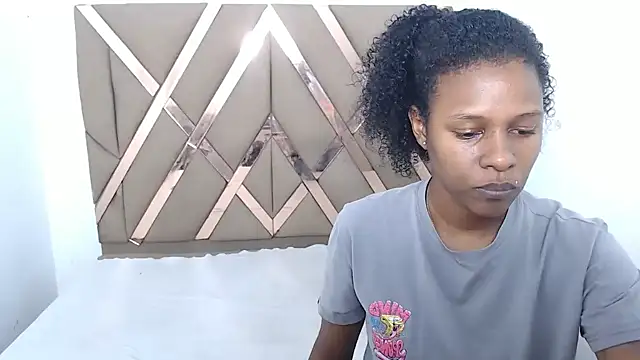 lizeth keilyn online show from April 4, 2:49 pm