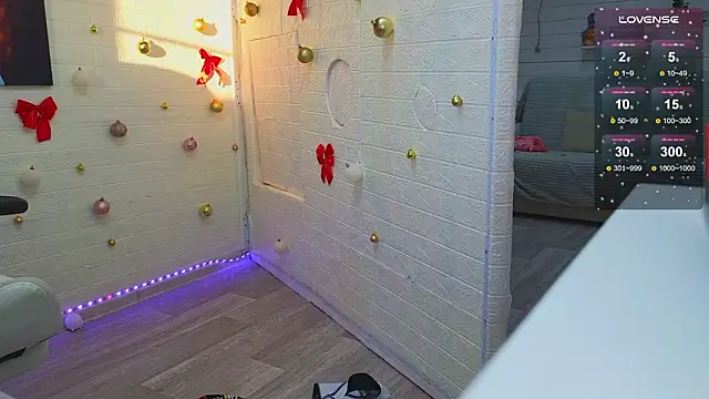 Misss Vikk online show from March 25, 3:15 pm