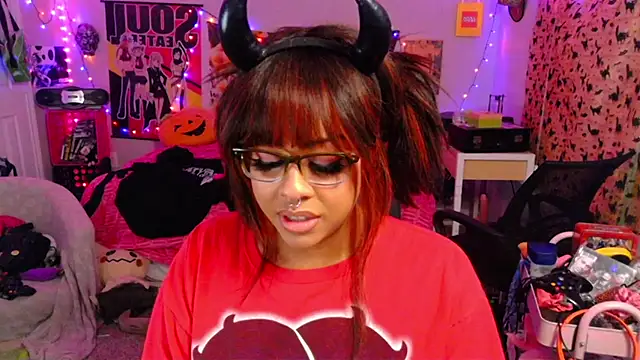 Snapshot of nintendhoe chatting on October 28, 5:35 am nintendhoe online show from October 28, 5:35 am