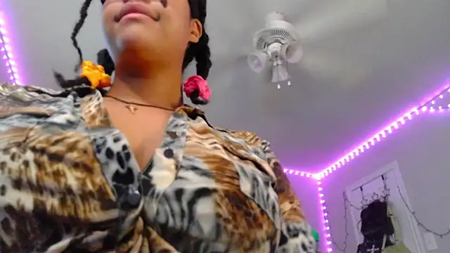 Snapshot of nintendhoe chatting on October 1, 1:49 pm nintendhoe online show from October 1, 1:49 pm