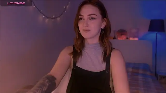 LilyFarey online show from September 21, 9:13 pm