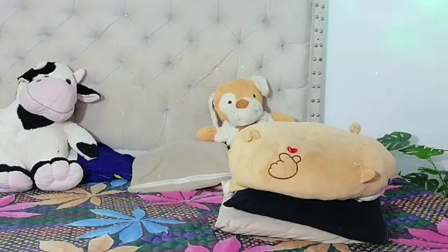 Sweet baby hellen online show from March 13, 11:17 pm