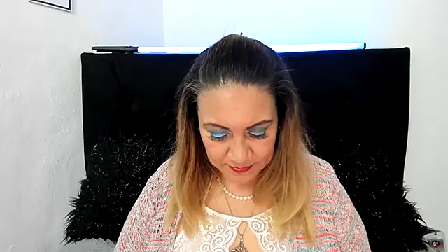 yayita mature online show from September 9, 2:50 pm