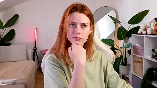 doll lesli online show from October 24, 9:38 am