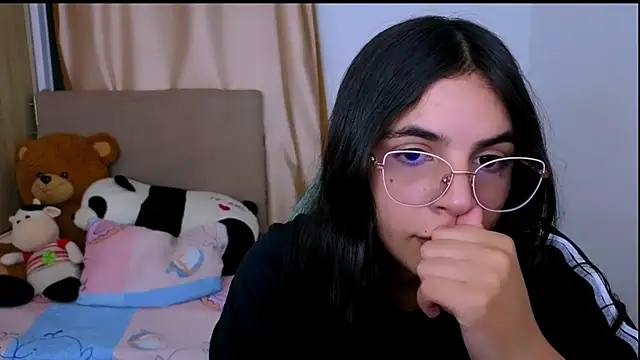  elenna online show from December 16, 5:30 pm