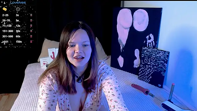 mary lunar online show from May 10, 8:22 pm