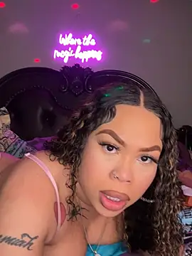ThickAssRena online show from July 20, 10:39 am