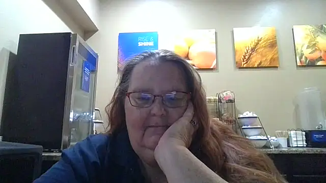 Snapshot of Hornybbw1978 chatting on October 23, 7:14 am Hornybbw1978 online show from October 23, 7:14 am