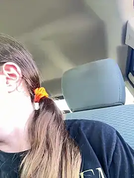 Dakota 02 online show from April 15, 9:26 pm