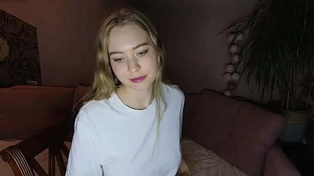 AmazovaAny online show from November 13, 8:52 pm