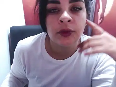 Laura hottt online show from May 20, 1:13 am