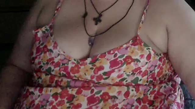 Snapshot of mayasmith chatting on October 22, 7:13 am mayasmith online show from October 22, 7:13 am