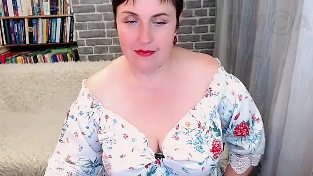 Snapshot of Rainbow_lady chatting on October 22, 2:11 pm Rainbow lady online show from October 22, 2:11 pm