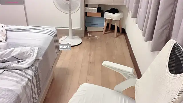 tw yaya online show from September 18, 1:42 pm