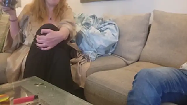 uk-bobbie-uk online show from October 29, 2:49 am