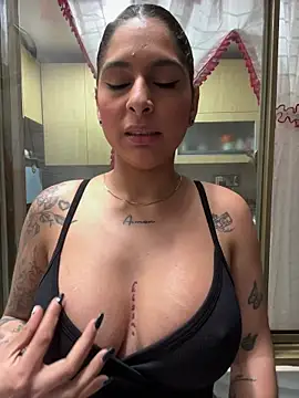 charlotte stevenss  online show from December 4, 4:08 pm