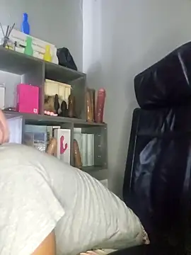 Shaniko89 online show from March 26, 6:48 am