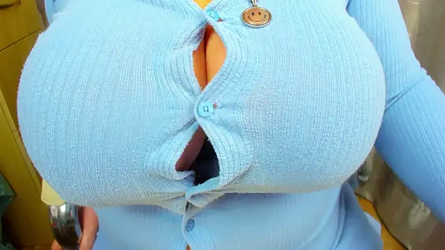 77Sambuca77 online show from March 4, 8:43 am