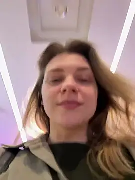 ValenciaShock online show from February 8, 7:23 am