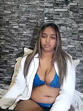 Xindias fantasyX online show from September 19, 9:25 pm