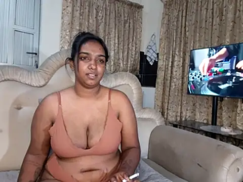 Xindias fantasyX online show from June 24, 6:51 pm
