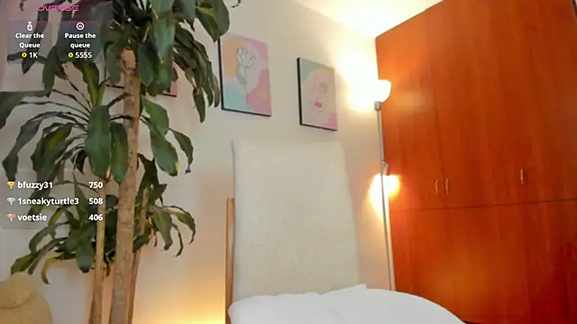 alessia1   online show from February 27, 8:52 pm