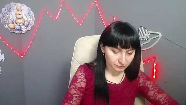 NinaFlawlees online show from April 6, 5:52 am